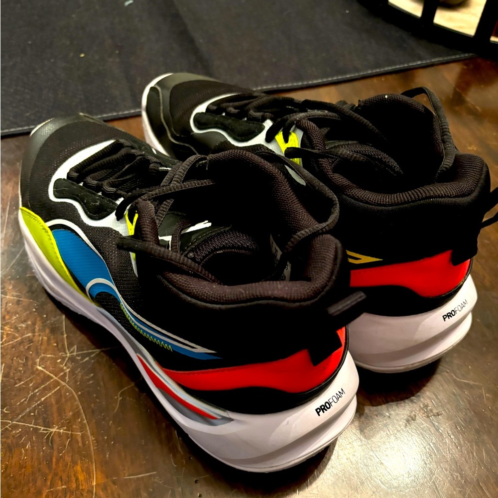 Men’s size 9.0 Puma Sneakers